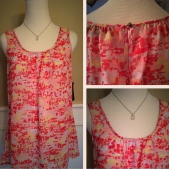 a.n.a Tops - Beautiful " a.n.a" top